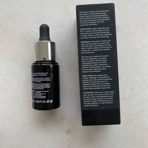 111 Skin vitamin C retails $155 - Picture 3 of 6